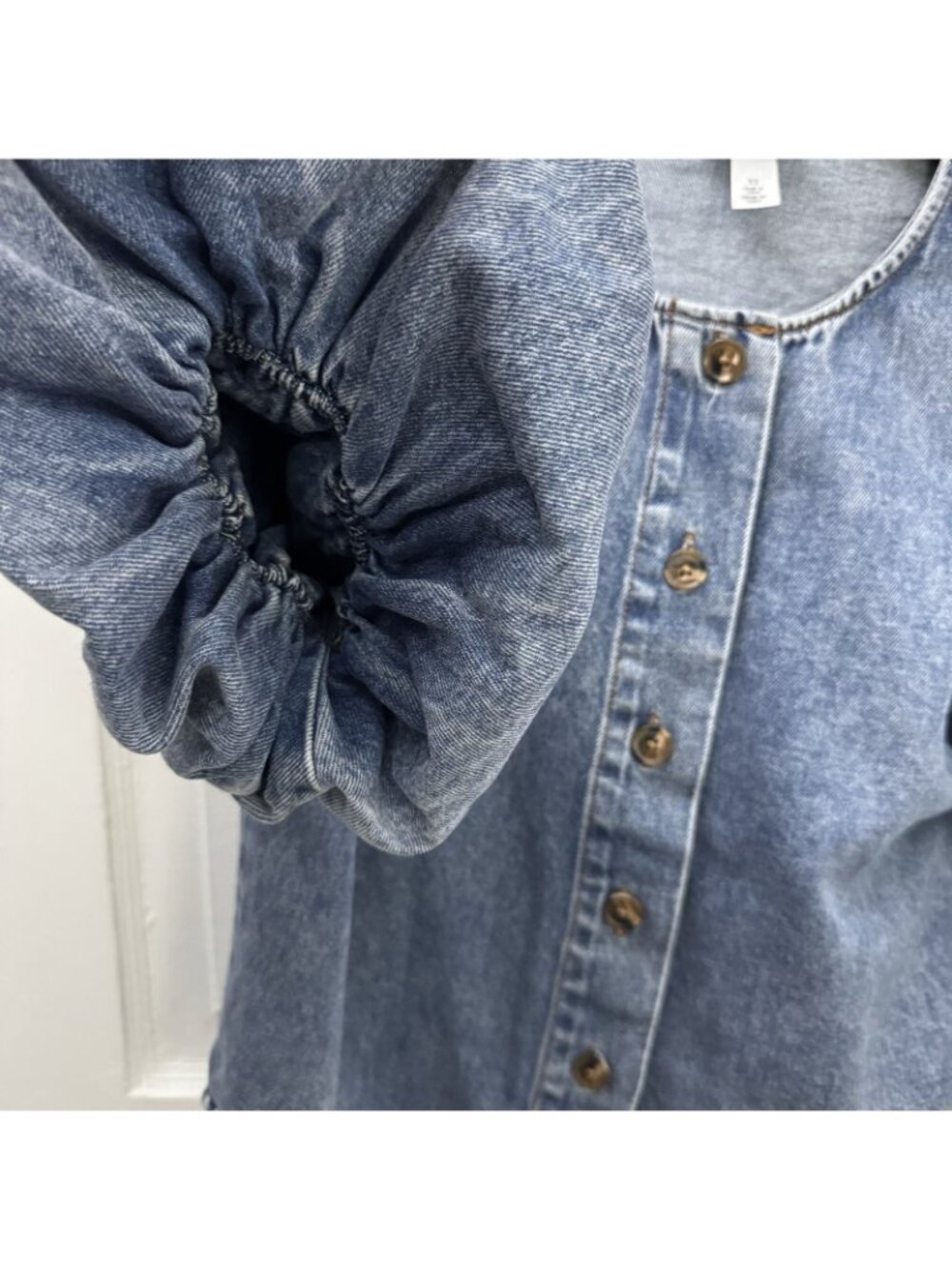 Future Collective Denim Puff Sleeve Crop Top XS Button Front Cotton Blue - Picture 6 of 7